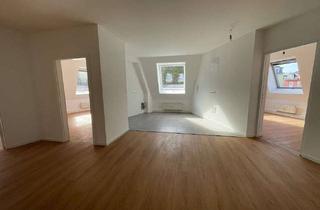 Wohnung mieten in Saalhausener Straße, 01159 Löbtau-Süd, Frischsanierte 5 Zimmer Dachgeschosswohnung mitten in Löbtau im ruhigen Hinterhof