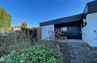 Einfamilienhaus kaufen in 21365 Adendorf, Adendorf - Bungalow mit uneinsehbarem Garten mitten in Adendorf