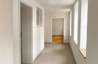 Wohnung kaufen in Salzstraße 7b, 83620 Feldkirchen-Westerham, Charmantes Studio, Praxis, oder Büro in zentraler Lage in Feldkirchen-Westerham