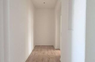 Wohnung mieten in Merseburger Str. 108, 06110 Lutherplatz, Schicke helle 2-Raum Wohnung