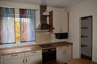 Wohnung mieten in Auf Pfadsbach 62, 55774 Baumholder, Schöne 4-Zimmer-Wohnung mit Balkon und Einbauküche in Baumholder