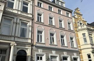 Penthouse mieten in Poppelsdorfer Allee 64, 53115 Poppelsdorf, Maisonette Penthouse auf der Poppelsdorfer Allee - mit Einbauküche, Sauna und zwei Stellplätzen