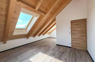 Haus kaufen in 82380 Peißenberg, Energieeffizientes Dreifamilienhaus zum Selbstausbau und mit zusätzlichem Baugrundstück
