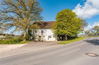 Haus kaufen in Eschbachstraße 11, 78357 Mühlingen, Großes Grundstück mit Wohnhaus und Halle