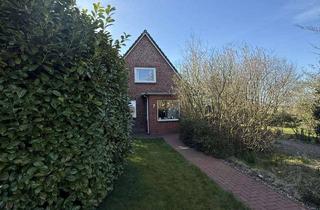 Einfamilienhaus kaufen in 25856 Hattstedt, Solides Einfamilienhaus mit großem Grundstück