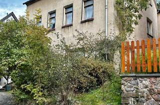 Haus kaufen in 08134 Wildenfels, Wildenfels - Sanierungsbedürftiges Wohnhaus in Langenweißbach.