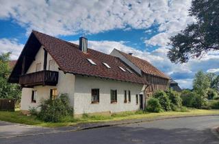 Haus kaufen in 92715 Püchersreuth, Püchersreuth - Wohnhaus mit ehem. Hofstelle