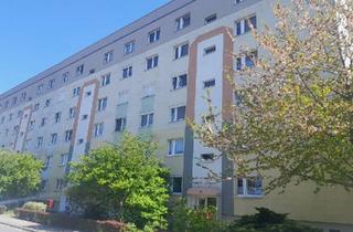 Wohnung kaufen in 01640 Coswig, Coswig - Eigentumswohnung