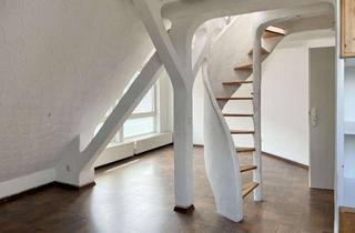 Wohnung kaufen in 44147 Dortmund, Individuelle Maisonette mit Galerie – ideal für Singles oder Kapitalanleger