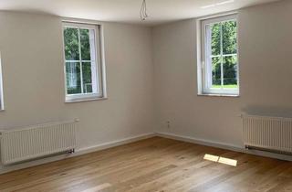 Wohnung mieten in Untere Talstraße 29, 75385 Bad Teinach-Zavelstein, helle, großzügige und kernsanierte 4-Zimmer-Wohnung mit gehobener Ausstattung