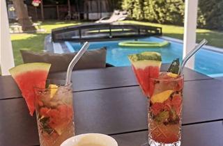 Villa kaufen in 16548 Glienicke, Moderne Villa mit Pool