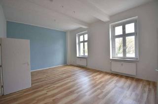 Wohnung mieten in Hohle Str. 19a, 58091 Eilpe, Bezugsfrei! Ehemalige Kita mit Altbaucharme zu vermieten