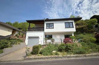 Einfamilienhaus kaufen in Im Boden 31, 53547 Leubsdorf, Freistehendes Einfamilienhaus mit großzügig geschnittenen, hellen Räumen und großer Loggia
