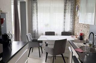 Wohnung kaufen in Magdeburger Straße 18, 76829 Landau, Landau: 3ZKB Wohnung im erhöhten Erdgeschoss mit 2 Kellerräumen