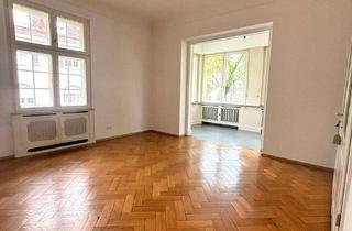Wohnung mieten in Philipp-Reis-Straße, 77652 Offenburg, Helle 4-Zimmer-Altbauwohnung mit Wintergarten, Gartennutzung und zusätzlichem Wohnraum im Souterrain