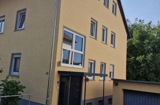 Wohnung mieten in Friedensstr. 58, 61476 Kronberg im Taunus, geräumige renovierte Wohnung im 1. OG in ruhiger Lage in Kronberg - Oberhöchstadt