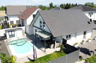 Einfamilienhaus kaufen in Haydnstraße, 77743 Neuried, Elegantes Einfamilienhaus mit Pool in Schutterzell – Ihr Traumhaus wartet auf Sie!