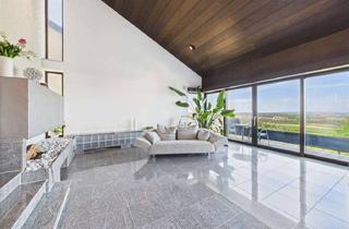 Villa kaufen in 70839 Gerlingen, Exklusive Villa mit Luxusambiente, Balkon mit Weitblick & Wellnessbereich in Gerlingen
