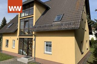 Haus kaufen in 09648 Mittweida, Sehr gepflegtes 3-Familien-Haus in ruhiger Lage von Mittweida mit Balkonen, Garage und Carport