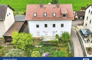 Mehrfamilienhaus kaufen in 92237 Sulzbach-Rosenberg, Charmantes Mehrfamilienhaus mit Entwicklungspotenzial