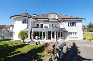 Anlageobjekt in 33189 Schlangen, Repräsentative Villa mit Pool – ideal als Einfamilienhaus oder großzügiges Mehrgenerationenhaus