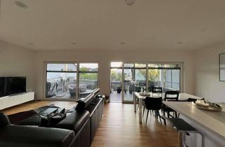 Wohnung kaufen in 97506 Grafenrheinfeld, Stilvolle und neuwertige 3-Zimmer-Wohnung mit gehobener Innenausstattung und EBK in Grafenrheinfeld