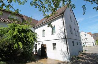 Haus kaufen in 74389 Cleebronn, *** Geräumiges Wohnhaus mit großer Terrasse, Scheune & Garage ***