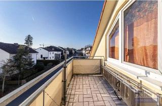 Wohnung kaufen in 63179 Obertshausen, Lichtdurchflutete attraktive Dachgeschosswohnung mit offenem Giebel und 2 Sonnenbalkonen