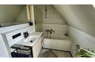Wohnung kaufen in 85399 Hallbergmoos, Leerstehende 2-Zimmer-Dachgeschosswohnung mit Studio in Goldach