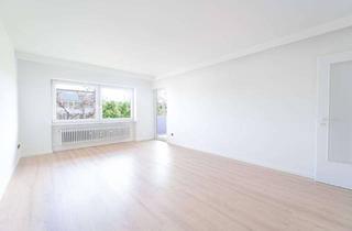 Wohnung kaufen in 85375 Neufahrn, Helle 4-Zimmer-Wohnung mit Südbalkon & Garage - frisch renoviert in 2025