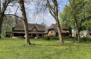 Wohnung mieten in Neverstaven, 23843 Travenbrück, Attraktives 5,5-Zimmer-Haus, ein denkmalgeschütztes vormaliges Kutscherhaus, in Travenbrück