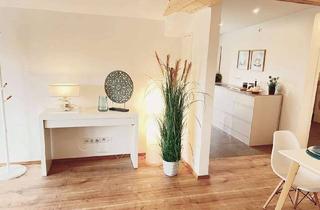 Wohnung mieten in Freisinger Str. 29, 85229 Markt Indersdorf, Helle, kernsanierte 4ZKB Dachgeschosswohnung in Markt Indersdorf mit Balkon & kleinem Garten