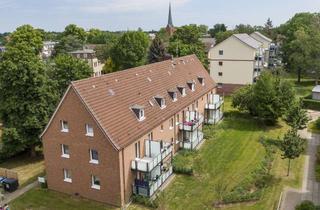 Wohnung mieten in Königsberger Allee 1 a/b, 21493 Schwarzenbek, 2-Zi. im DG mit überdachter Loggia, EBK, Duschbad, hell