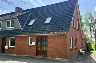 Wohnung mieten in 25813 Husum, Großzügige 4-Zimmer-Dachgeschosswohnung in Husum zur Miete