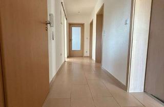 Wohnung mieten in Schönbornstr. 10, 68789 St. Leon-Rot, 4-Zimmer-Wohnung, Balkon mit Garten und Stellplatz in Sankt Leon-Rot 017661731618