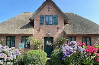 Haus kaufen in 25938 Oevenum, * Ansprechendes Friesenhaus unter Reet * Mylinofen *