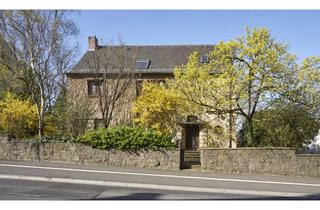 Villa kaufen in 97074 Würzburg, Besonderheit Denkmalschutzobjekt: Villa im Frauenland mit schönem Garten & Festungsblick!
