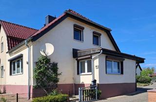 Haus kaufen in 17291 Nordwestuckermark, KLEINES REIHENENDHAUS MIT GROSSZÜGIGEM GRUNDSTÜCK IN GOLLMITZ!