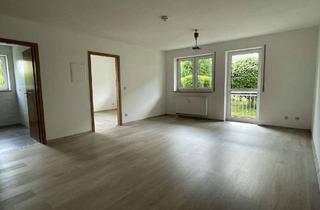 Wohnung kaufen in 04683 Naunhof, TOP BEZUGSFREI! Ruhige Lage! 2-Zimmer-Erdgeschosswohnung mit Stellplatz zu verkaufen!