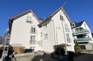 Wohnung kaufen in Homburger Straße 46, 61118 Bad Vilbel, Geschmackvolle 2,5-Zimmer-Dachgeschosswohnung mit zwei Balkonen in Bad Vilbel