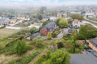Grundstück zu kaufen in 18236 Kröpelin, Investitionsgelegenheit - Ca. 8.000 qm Baufläche nahe Rostock zzgl. gepflegtem MFH. Provisionsfrei!