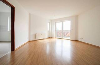 Wohnung kaufen in Chemnitzer Straße 64C, 09217 Burgstädt, Bezugsfreie 2-Zi.-Etagenwohnung mit Balkon und Stellplatz in Burgstädt