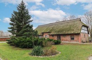 Bauernhaus kaufen in Lärchengrund 15, 18516 Süderholz, Perfekt für Tierhaltung: Zwei-Seitenhof mit Selbstversorgerbereich, Einliegerwohnung und viel Land