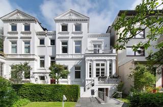 Haus kaufen in Zimmerstraße, 22085 Hamburg, In ruhiger Nebenstraße gelegen - Repräsentatives Stadthaus mit großer Parkfläche in Uhlenhorst