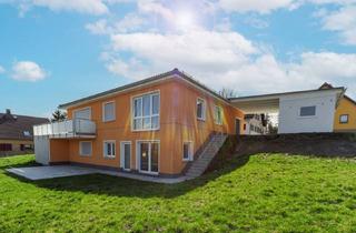 Einfamilienhaus kaufen in Lindenweg, 09575 Eppendorf, Großes Niedrigenergiehaus mit Weitblick und Einliegerwohnung in Eppendorf