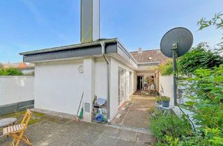 Reihenhaus kaufen in Frankenstraße 19, 24539 Neumünster, Seniorengerechtes, bungalowähnliches Reihenhaus (barrierearmes EG) mit Garage in Neumünster-Stör