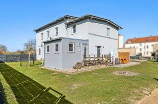 Einfamilienhaus kaufen in Demminer Straße 12a, 17126 Jarmen, Großzügiges Einfamilienhaus mit Einliegerwohnung im Stadtkern von Jarmen