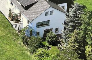 Einfamilienhaus kaufen in Rosenstrasse 12, 34474 Diemelstadt, Freistehendes Einfamilienhaus mit Potenzial-gepflegt, aber renovierungsbedürftig in Diemelstadt-Wrexen