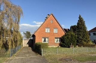 Einfamilienhaus kaufen in Stedorfer Bahnhofstraße 22, 27313 Dörverden, Dörverden: Rotklinkerklassiker mit Wintergarten, Carport und viel Platz auf großem Gartengrundstück