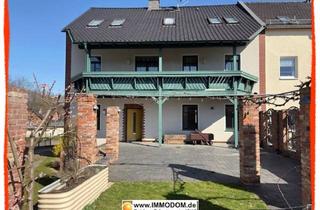 Haus kaufen in Karl-Marx-Straße, 08066 Zwickau, Außergewöhnlich und perfekt durchdachtes Wohnkonzept als Mehrgenerationenhaus in Zwickau mit romantischem Garten!